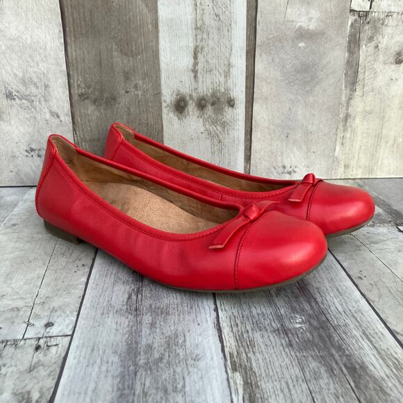 Vionic Shoes - Vionic Flats Sz 10 Red Amorie Skimmers Bow Slip on Casual Classic Career